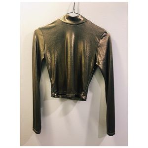 NWT Cropped Bronze Mock Neck